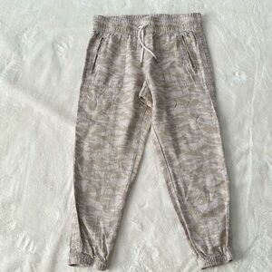 ATHLETA Cabo Linen Jogger